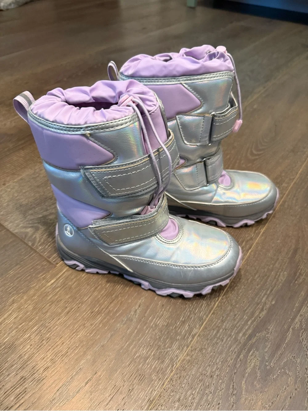 Lands' End Girls' Silver and Lavender Iridescent Snow Boots size 2 worn once